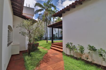 Casa para alugar com 424m², 4 quartos e 5 vagasJardim
