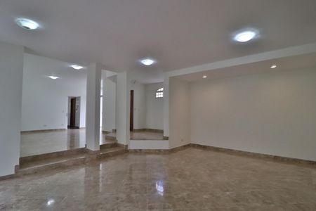 Sala 2 de casa para alugar com 4 quartos, 424m² em Morada da Colina, Uberlândia
