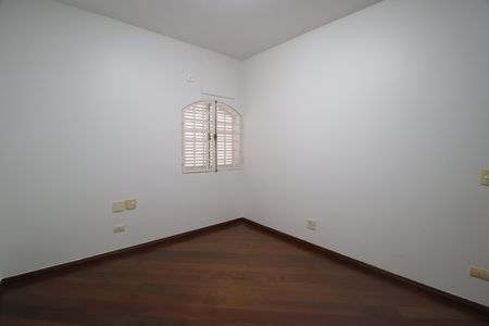 Casa para alugar com 424m², 4 quartos e 5 vagasQuarto 1