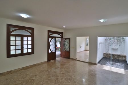 Casa para alugar com 424m², 4 quartos e 5 vagasSala 2