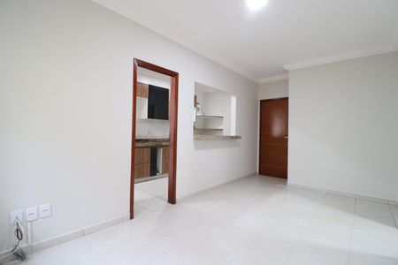 Apartamento para alugar com 67m², 2 quartos e 1 vagaSala