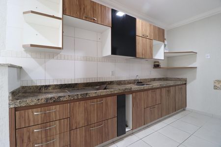 Apartamento para alugar com 67m², 2 quartos e 1 vagaCozinha