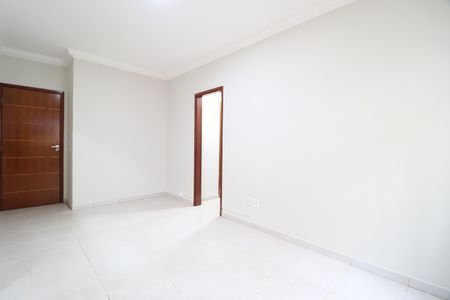Apartamento para alugar com 67m², 2 quartos e 1 vagaSala