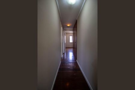 Apartamento para alugar com 136m², 3 quartos e 3 vagas Apartamento para alugar com 136m², 3 quartos e 3 vagasCorredor