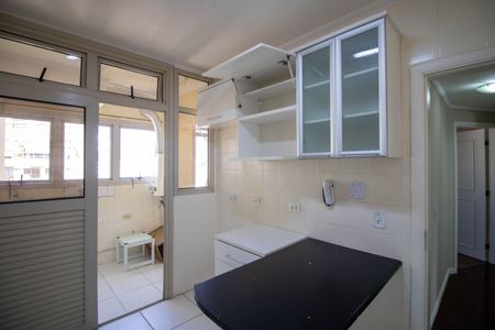 Apartamento para alugar com 136m², 3 quartos e 3 vagas Apartamento para alugar com 136m², 3 quartos e 3 vagasCozinha