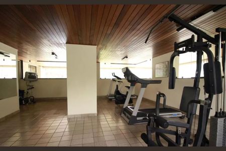 Apartamento para alugar com 136m², 3 quartos e 3 vagas Apartamento para alugar com 136m², 3 quartos e 3 vagasAcademia