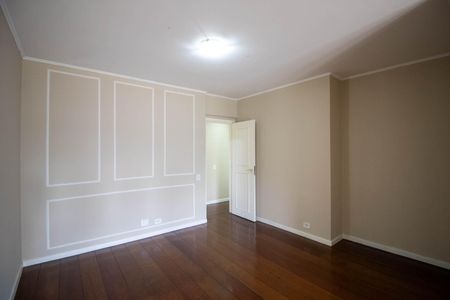 Sala de apartamento para alugar com 3 quartos, 136m² em Jardim Londrina, São Paulo