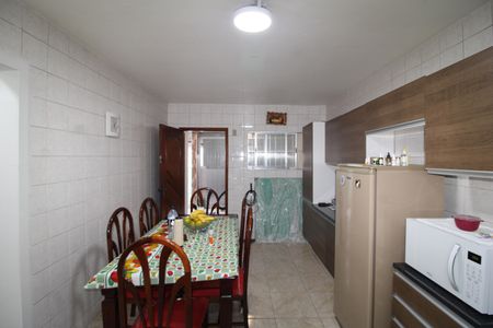 Casa à venda com 117m², 3 quartos e sem vagaCozinha