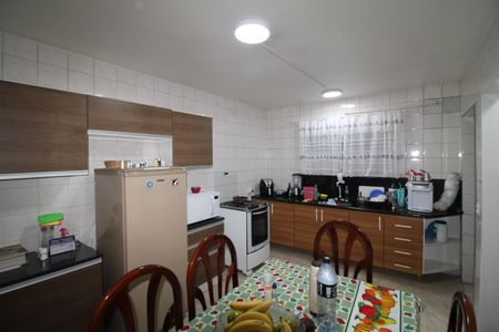 Casa à venda com 117m², 3 quartos e sem vagaCozinha