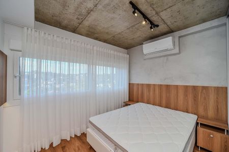 Suíte 1 de apartamento para alugar com 2 quartos, 88m² em Jardim Europa, Porto Alegre