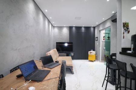 Apartamento à venda com 65m², 2 quartos e 2 vagasSala