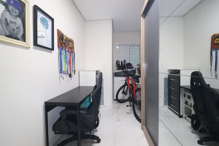 Apartamento à venda com 65m², 2 quartos e 2 vagasQuarto 2
