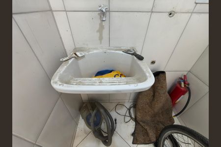 Casa à venda com 64m², 2 quartos e 1 vagaÁrea de Serviço