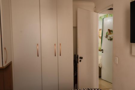 Quarto 1 de apartamento à venda com 2 quartos, 49m² em Vila Antonieta, São Paulo