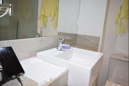 Apartamento à venda com 93m², 3 quartos e 2 vagasBanheiro da Suíte