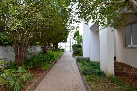 Apartamento à venda com 93m², 3 quartos e 2 vagasLateral