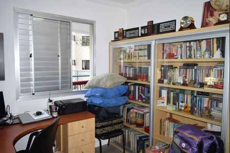 Apartamento à venda com 93m², 3 quartos e 2 vagasQuarto 2