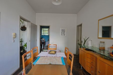 Apartamento à venda com 4 quartos, 120m² em Santa Efigênia, Belo Horizonte