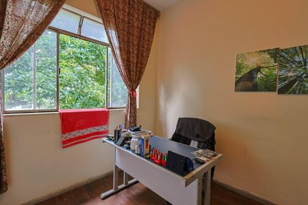 Apartamento à venda com 4 quartos, 120m² em Santa Efigênia, Belo Horizonte