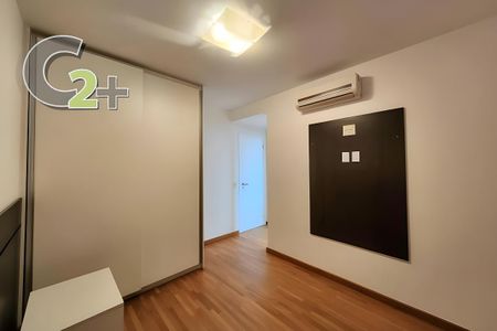 Apartamento para alugar com 4 quartos, 210m² em Vila Olímpia, São Paulo