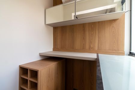 Apartamento para alugar com 35m², 1 quarto e 1 vaga Apartamento para alugar com 35m², 1 quarto e 1 vagaBar