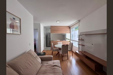 Sala de apartamento para alugar com 2 quartos, 50m² em Vargem Grande, Rio de Janeiro