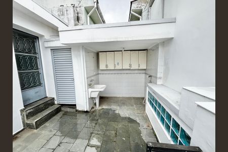 Casa para alugar com 200m², 3 quartos e 1 vaga Casa para alugar com 200m², 3 quartos e 1 vagaÁrea de Serviço