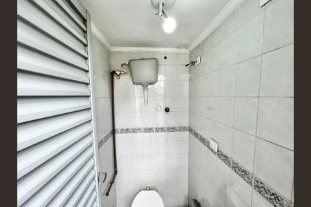 Casa para alugar com 200m², 3 quartos e 1 vaga Casa para alugar com 200m², 3 quartos e 1 vagaBanheiro de serviço