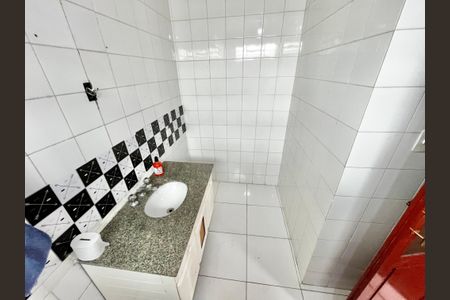 Casa para alugar com 200m², 3 quartos e 1 vaga Casa para alugar com 200m², 3 quartos e 1 vagaBanheiro da Suíte 3