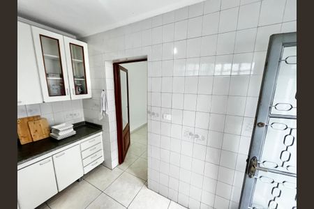 Casa para alugar com 200m², 3 quartos e 1 vaga Casa para alugar com 200m², 3 quartos e 1 vagaCozinha