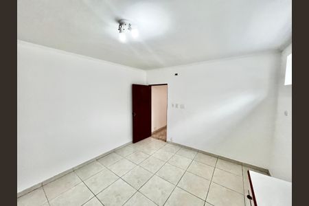 Casa para alugar com 200m², 3 quartos e 1 vaga Casa para alugar com 200m², 3 quartos e 1 vagaSala de Jantar