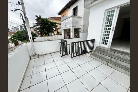 Casa para alugar com 200m², 3 quartos e 1 vaga Casa para alugar com 200m², 3 quartos e 1 vagaVaranda da Sala 2