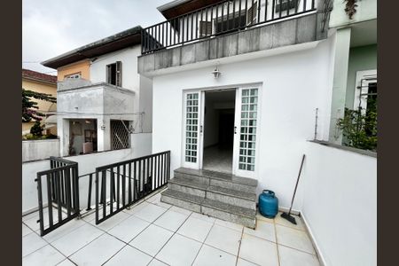 Casa para alugar com 200m², 3 quartos e 1 vaga Casa para alugar com 200m², 3 quartos e 1 vagaVaranda da Sala 2