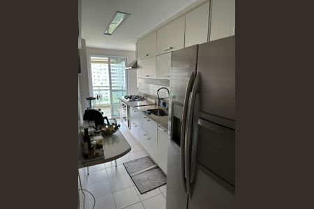 Apartamento à venda com 150m², 4 quartos e 2 vagas Apartamento à venda com 150m², 4 quartos e 2 vagasCozinha