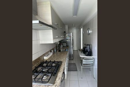 Apartamento à venda com 150m², 4 quartos e 2 vagas Apartamento à venda com 150m², 4 quartos e 2 vagasCozinha