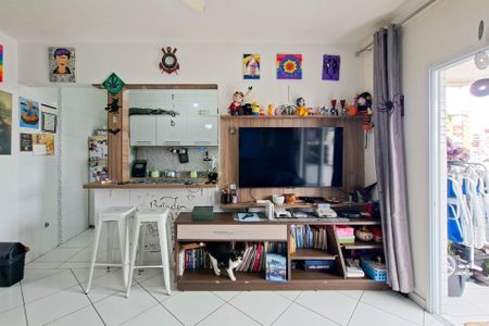 Apartamento para alugar com 63m², 2 quartos e 1 vaga Apartamento para alugar com 63m², 2 quartos e 1 vagaSala