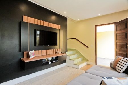 Sala de casa à venda com 3 quartos, 202m² em Vila Pereira Cerca, São Paulo