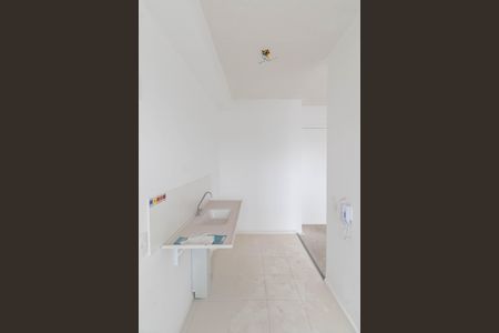 Apartamento para alugar com 42m², 2 quartos e sem vaga Apartamento para alugar com 42m², 2 quartos e sem vagaCozinha e Área de Serviço