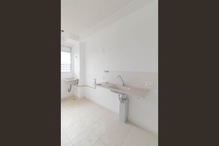 Cozinha e Área de Serviço de apartamento para alugar com 2 quartos, 42m² em Jardim Helian, São Paulo