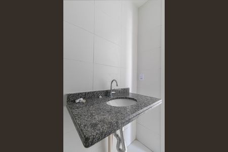 Apartamento para alugar com 37m², 2 quartos e sem vaga Apartamento para alugar com 37m², 2 quartos e sem vagaBanheiro