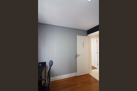 Apartamento à venda com 106m², 3 quartos e 2 vagasQuarto 3