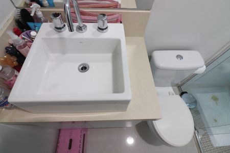 Apartamento à venda com 106m², 3 quartos e 2 vagasBanheiro Social