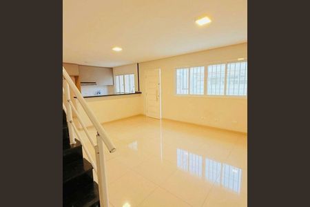 Casa à venda com 3 quartos, 81m² em Cupecê, São Paulo