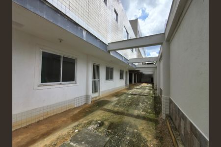 Casa para alugar com 64m², 2 quartos e 1 vagaÁrea comum