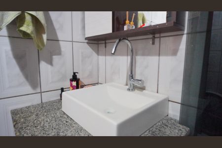 Casa à venda com 102m², 4 quartos e sem vagaBanheiro - torneira