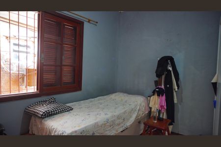 Quarto 2 piso superior  de casa à venda com 4 quartos, 102m² em Medianeira, Porto Alegre