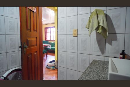 Casa à venda com 102m², 4 quartos e sem vagaBanheiro 1