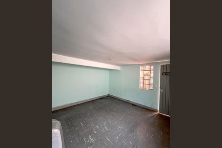 Casa à venda com 320m², 4 quartos e 4 vagasQuarto de Serviço