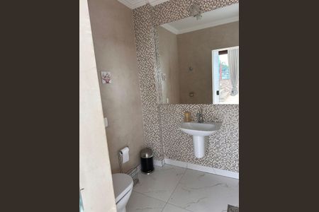 Apartamento para alugar com 200m², 3 quartos e 2 vagas Apartamento para alugar com 200m², 3 quartos e 2 vagasBanheiro