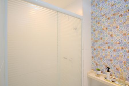 Apartamento à venda com 68m², 2 quartos e 1 vagaBanheiro Social